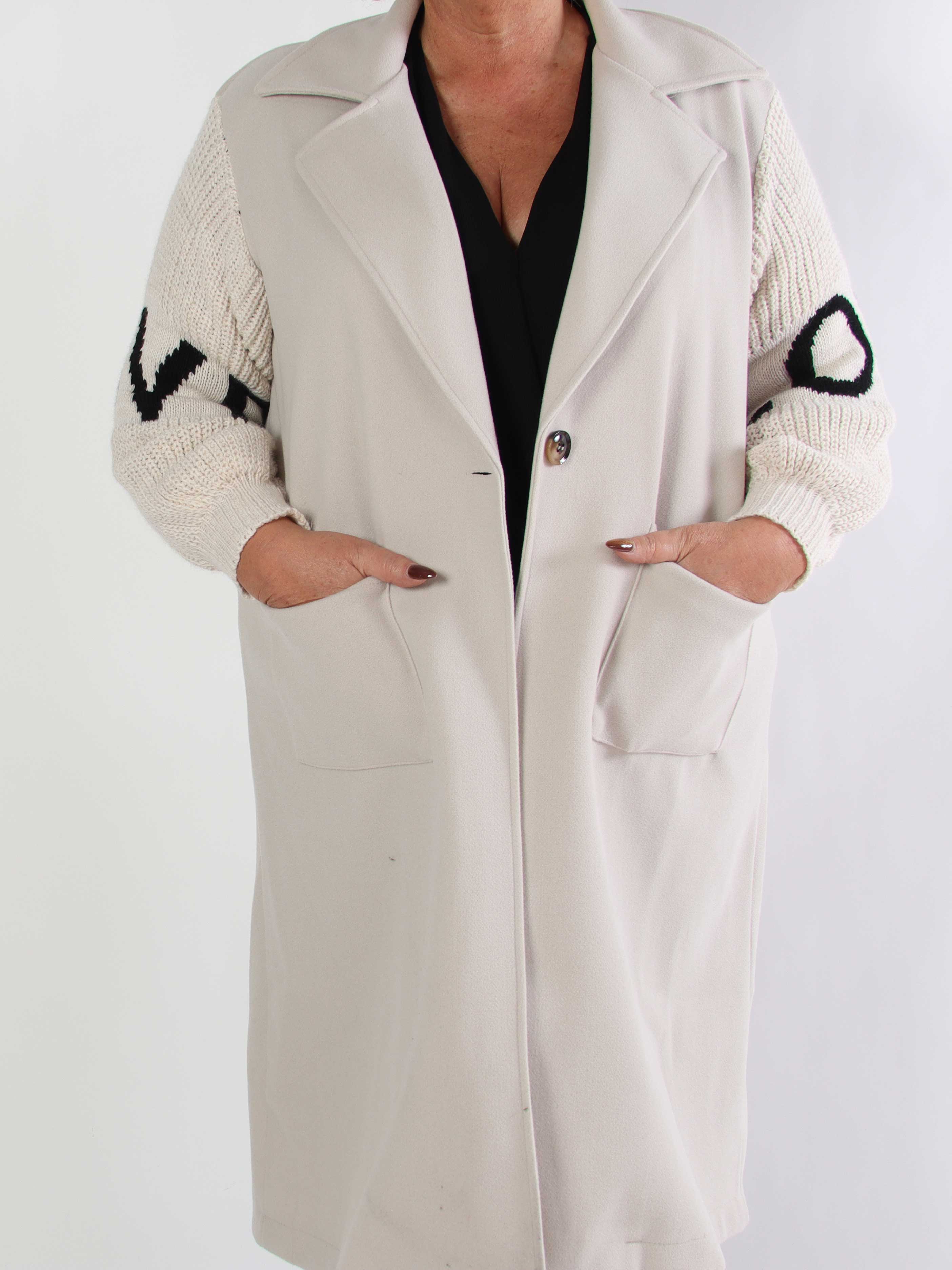 Debbie Midi - Fin plus size frakke med strikærmer